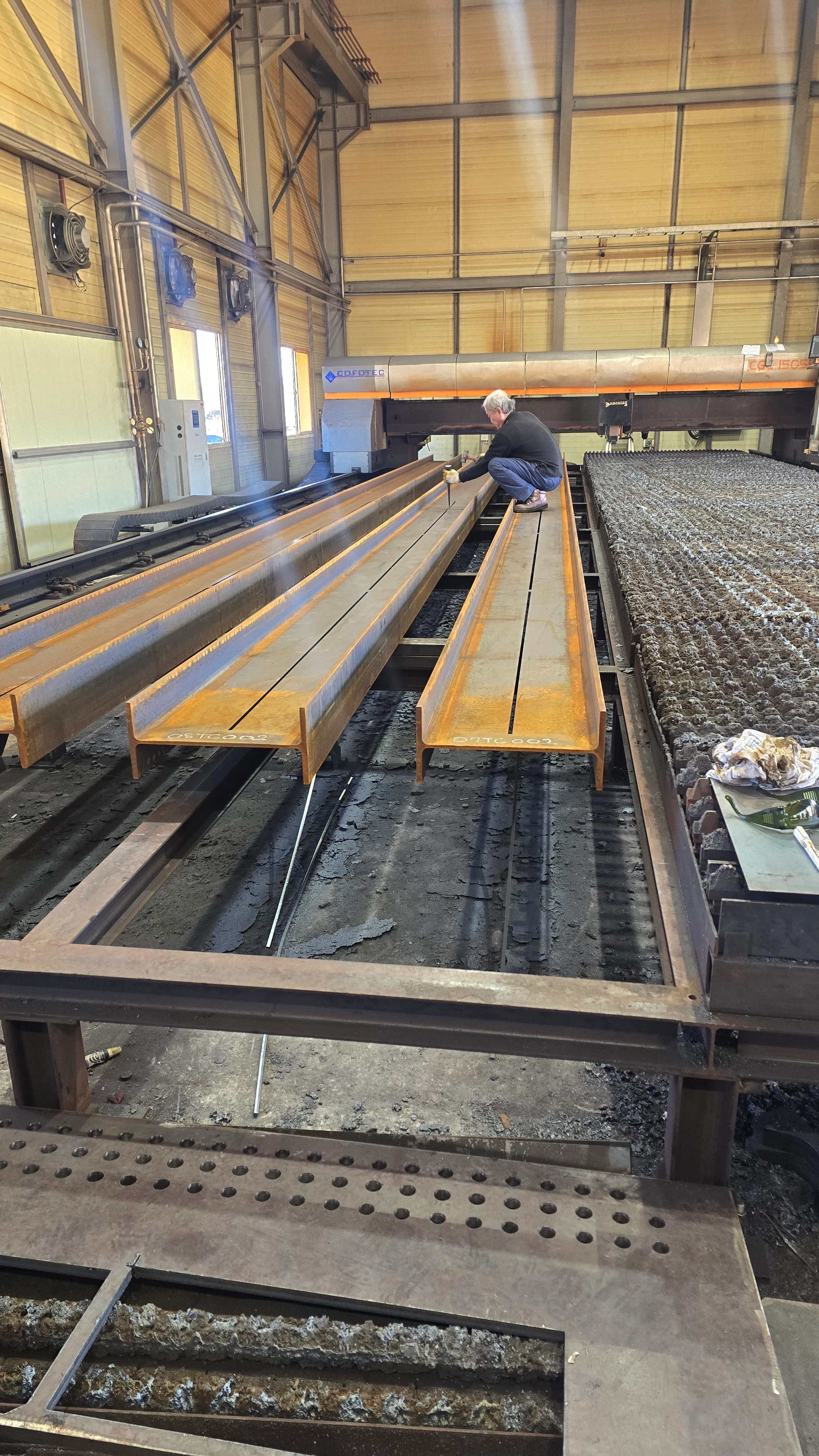 기둥 커팅 공정